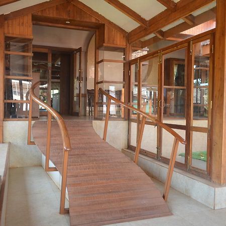 Kaular Atithis Grand Kokan Resort Ganpatipule Luaran gambar
